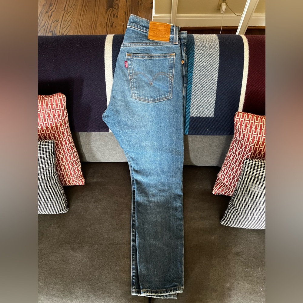Levi’s wedgie jeans